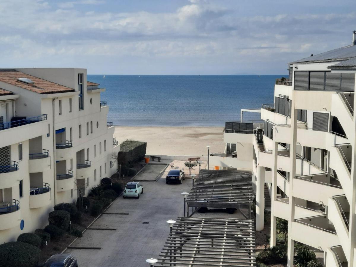 Residence Chateau Leenhardt - Appartement T2 Face A La Mer ル・グロー・デュ・ロワ エクステリア 写真